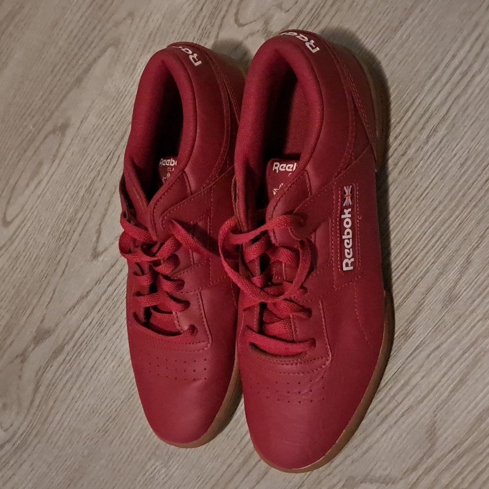 Reebok low tops - Picture 3 of 8